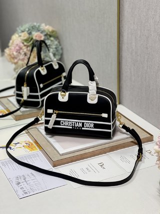 Replica Dior Paris Handbags