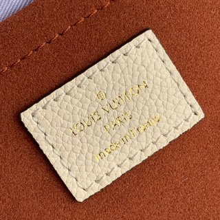 Replica Louis Vuitton Montaigne Handbags