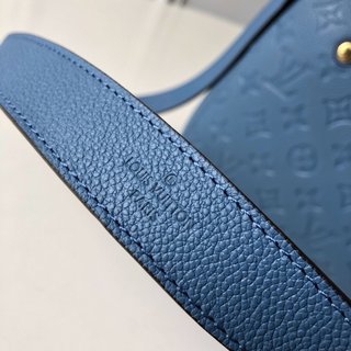 Replica Louis Vuitton Montaigne Handbags