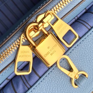 Replica Louis Vuitton Montaigne Handbags