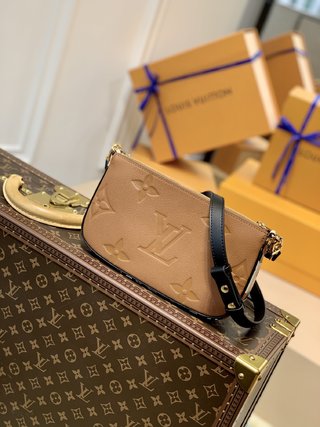 Replica Louis Vuitton Multi Pochette Accessoires Handbags