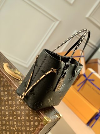 Replica Louis Vuitton Neverfull Handbags