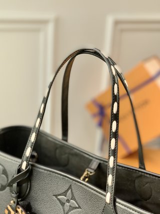 Replica Louis Vuitton Neverfull Handbags