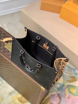 Replica Louis Vuitton Onthego Handbags