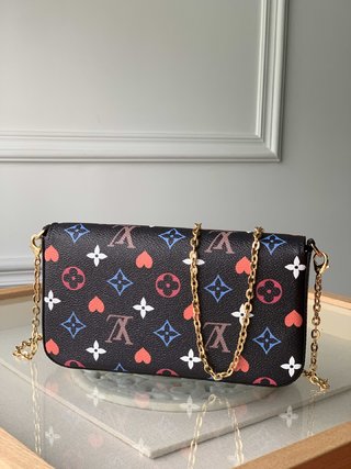 Replica Louis Vuitton Pochette Felicie Handbags