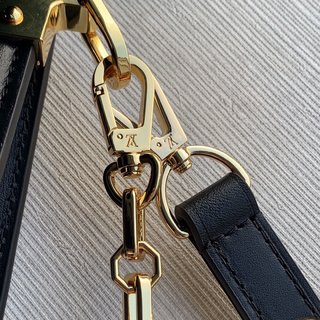 Replica Louis Vuitton Dauphine Handbags