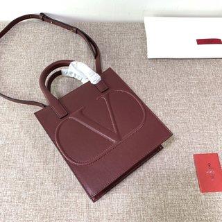 Replica Valentino Garavani VLOGO Walk Handbags