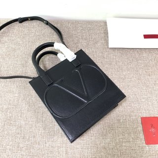 Replica Valentino Garavani VLOGO Walk Handbags