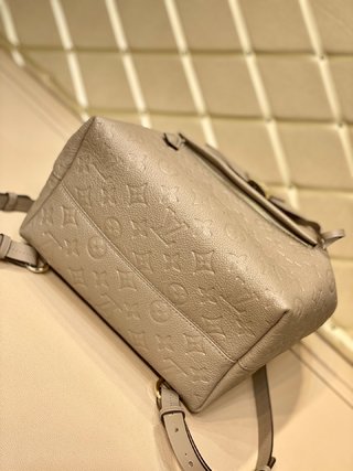 Replica Louis Vuitton Montsouris Handbags