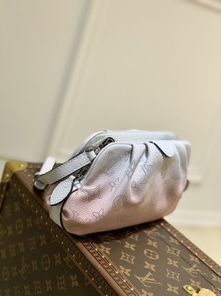 Replica Louis Vuitton Scala Handbags