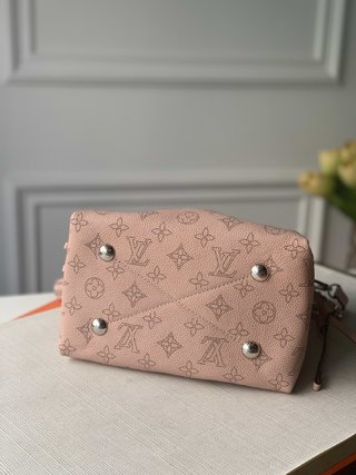 Replica Louis Vuitton Bella Handbags