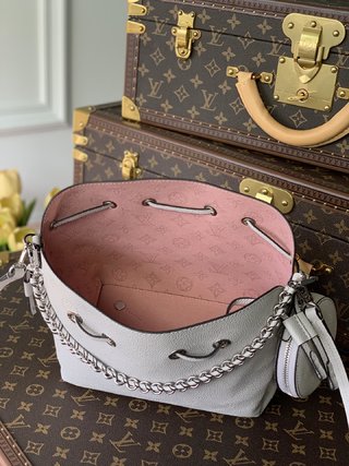 Replica Louis Vuitton Bella Handbags