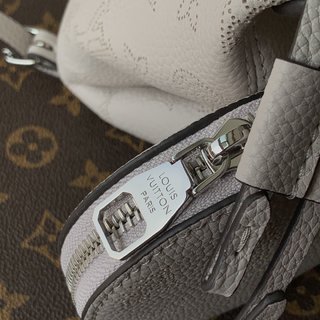 Replica Louis Vuitton Bella Handbags