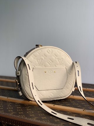 Replica Louis Vuitton Nicolas Ghesquiè Handbags