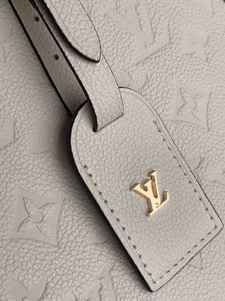 Replica Louis Vuitton Nicolas Ghesquiè Handbags