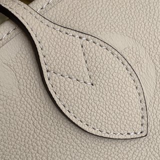 Replica Louis Vuitton Neverfull Handbags