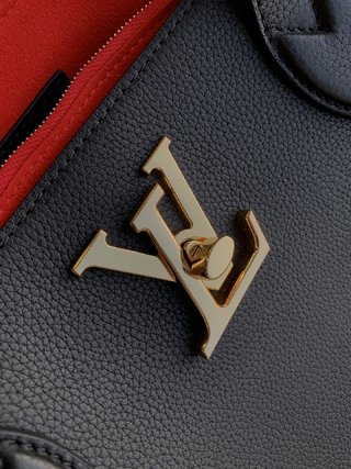 Replica Louis Vuitton Lockme Handbags