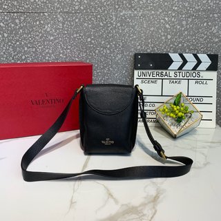 Replica Valentino Garavani VSLING Handbags