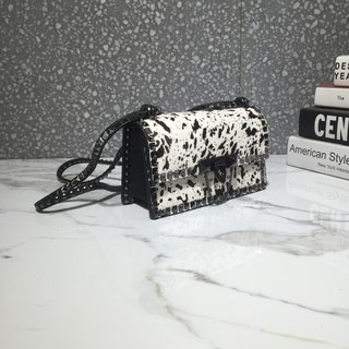 Replica Valentino Garavani Rockstud No Limit Handbags