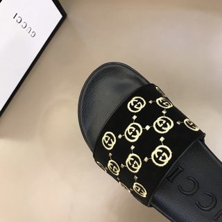 Replica Gucci Slipper in Black with Brown Logo