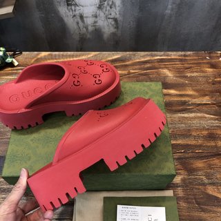 Replica gucci couple slipper