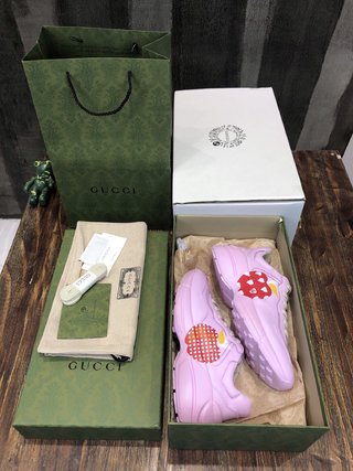 Replica Leather trainers Gucci Pink