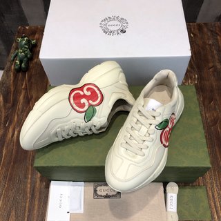 Replica Gucci Kids Trainers - Ivory Leather Apple Print Rhyton Trainers