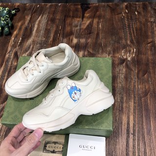 Replica Gucci Men Leather Disney Gucci Sneakers Shoes Ivory