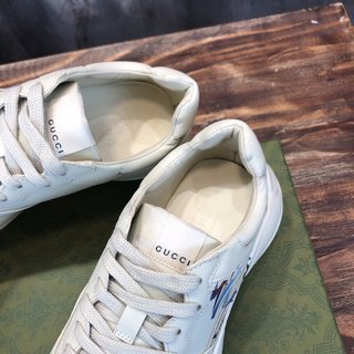 Replica $1980 Gucci Men Leather Disney Gucci Sneakers Shoes