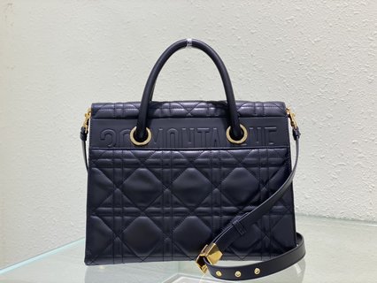 Replica Dior Montaigne Handbags