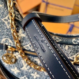 Replica Louis Vuitton Loop Handbags