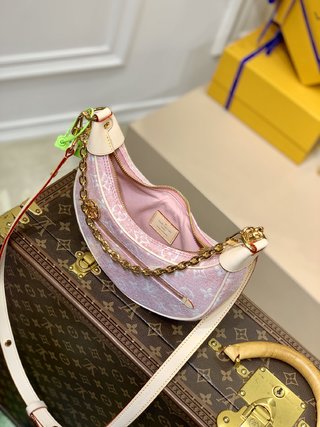 Replica Louis Vuitton Loop Handbags