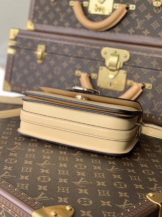 Replica Louis Vuitton Pont 9 Handbags