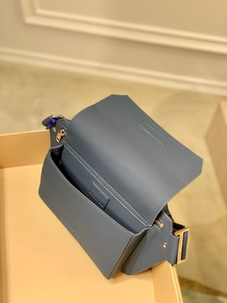 Replica Louis Vuitton Aerogram Handbags