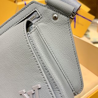 Replica Louis Vuitton Aerogram Handbags