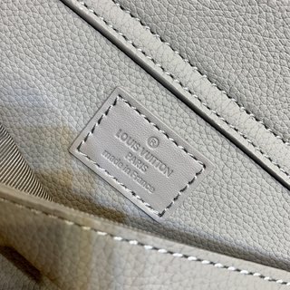 Replica Louis Vuitton Aerogram Handbags