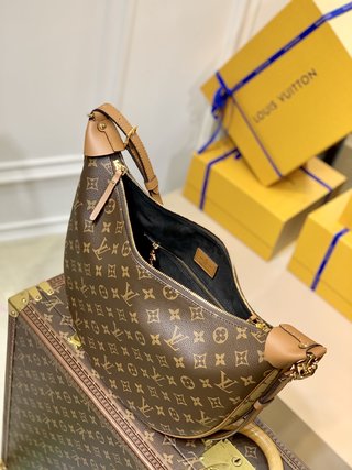 Replica Louis Vuitton Marel Handbags