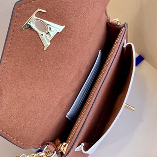 Replica Louis Vuitton MyLockMe Handbags