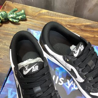 Replica LV x AJ1 Lace-up Sneakers in black