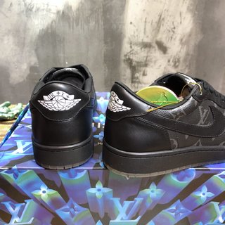 Replica LV x AJ1 Lace-up Sneakers in black