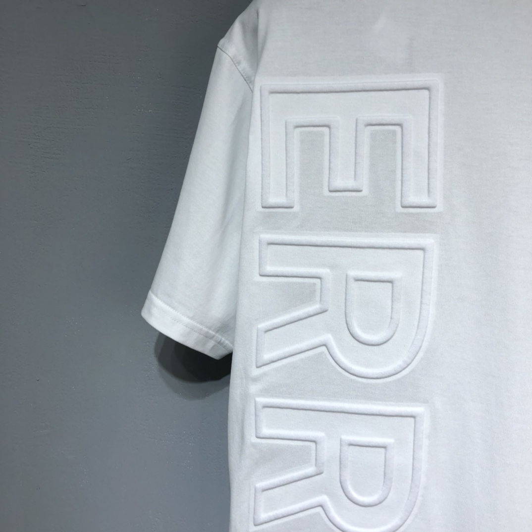 Replica BURBERRY 2022 new arrival Fashion T-shirt