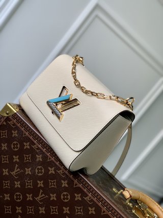 Replica Louis Vuitton 2022 new sling bag