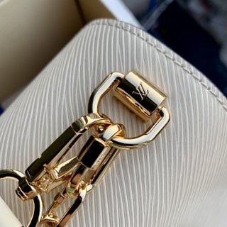 Replica Louis Vuitton 2022 new sling bag