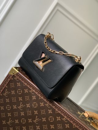 Replica Louis Vuitton 2022 new sling bag