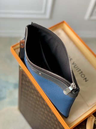 Replica Louis Vuitton 2022 new sling bag