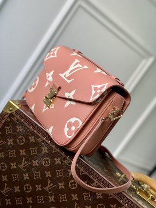 Replica Louis Vuitton 2022 new sling bag