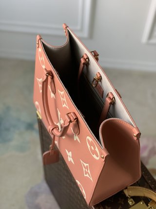 Replica Louis Vuitton 2022 new fashion Handbags