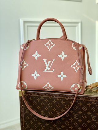 Replica Louis Vuitton 2022 new fashion Handbags