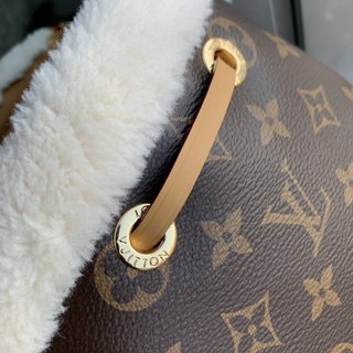 Replica Louis Vuitton 2022 new sling bag