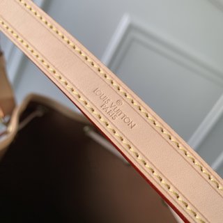 Replica Louis Vuitton 2022 new sling bag